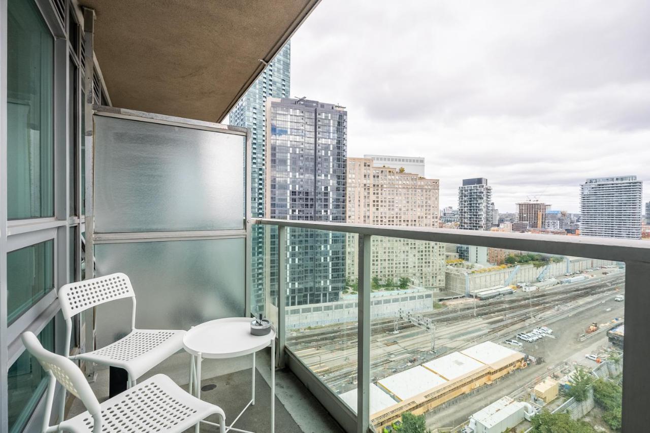 Globalstay Yonge St Condos Toronto Eksteriør billede